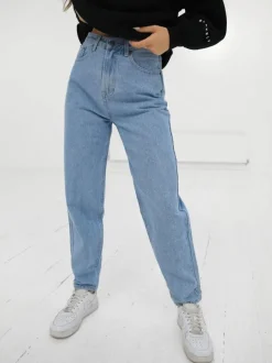 Jeans*Blakely Clothing Mom Jeans