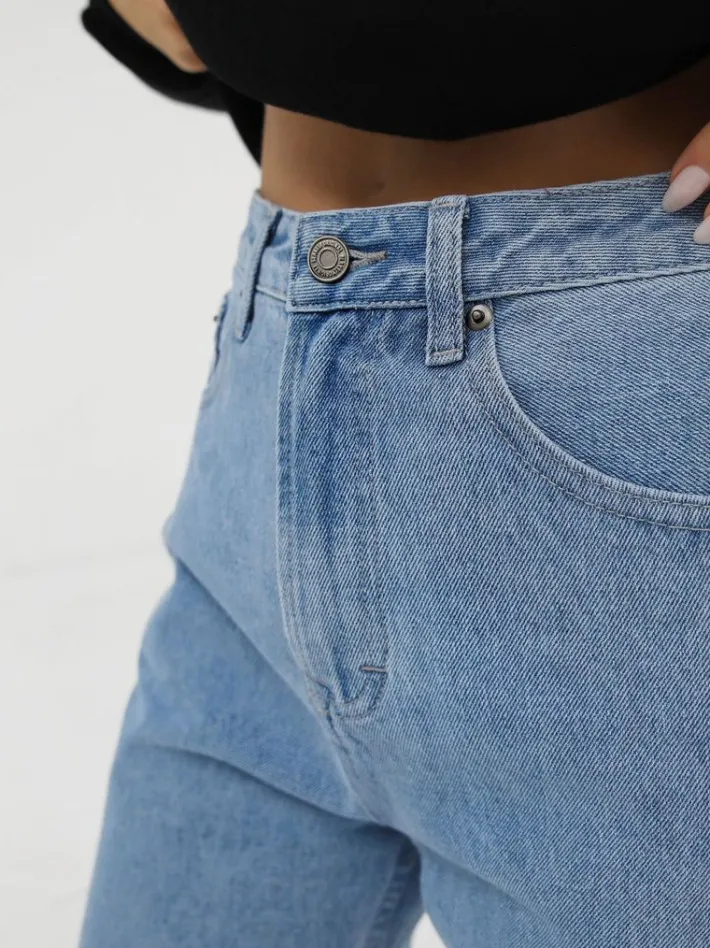 Jeans*Blakely Clothing Mom Jeans