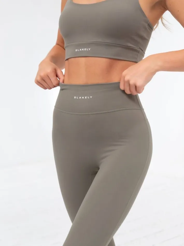 Trending*Blakely Clothing Ultimate Active Leggings